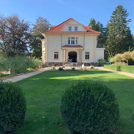 Residenz Im Park Apartment Friedrichroda Exterior photo