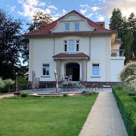 Residenz Im Park Apartment Friedrichroda Exterior photo